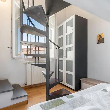 Romantic Tornabuoni *